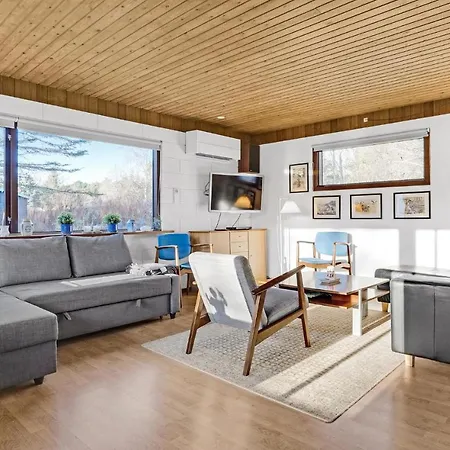 Σπίτι διακοπών Amazing In With 2 Bedrooms And Wifi 2 *